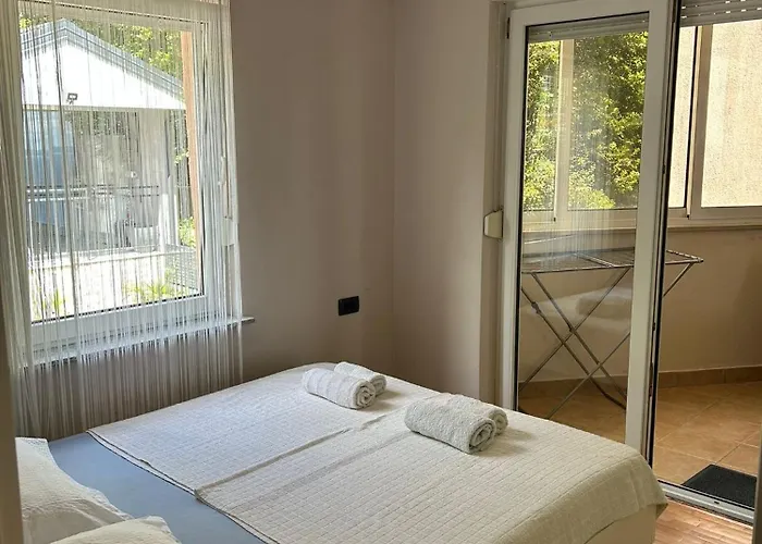 Jelena أوباتيا