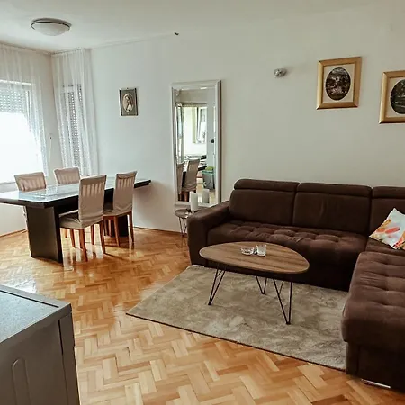 Apartament Jelena